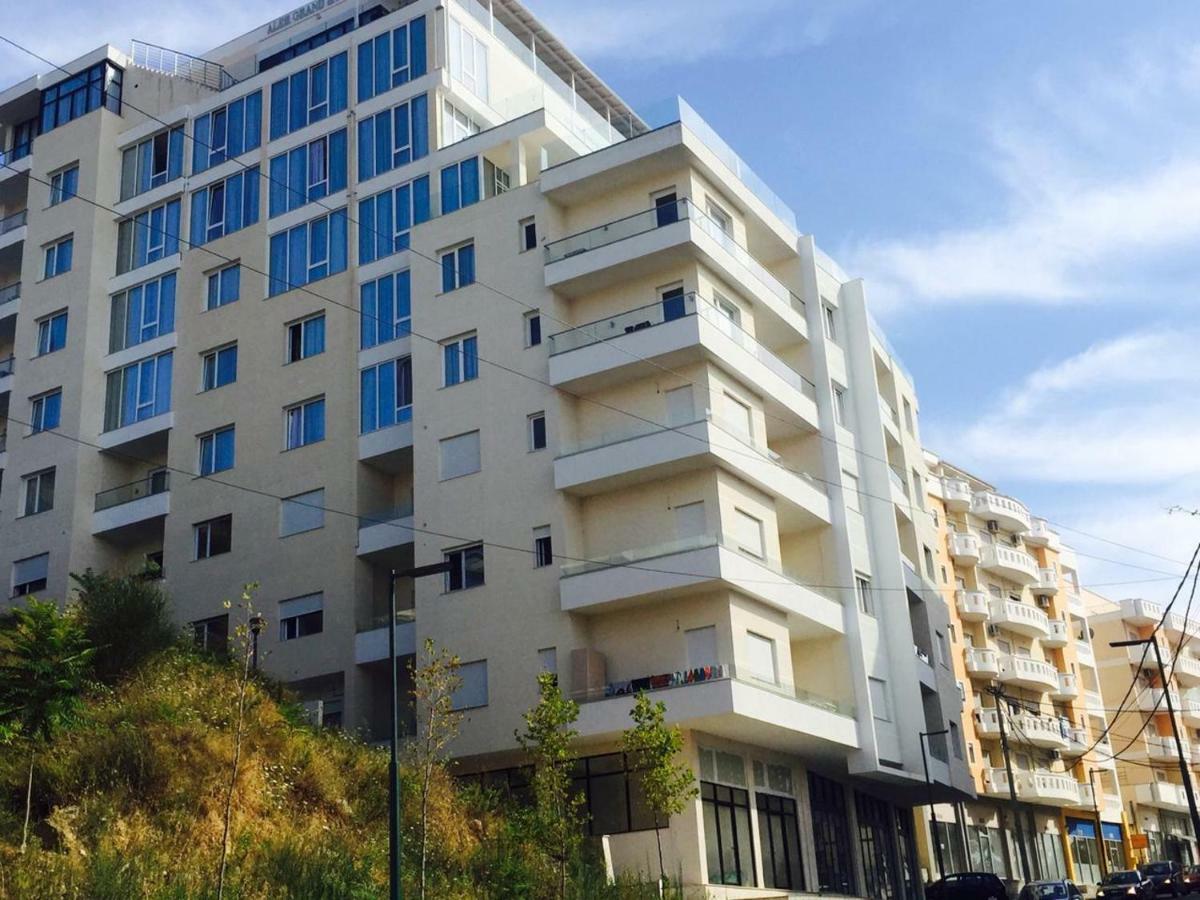 Melody Apartment Vlorë Exterior foto